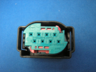 CON-385 8 Way MQS Female Connector