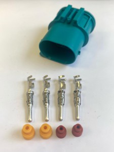 CON-761 4 Way Green BMW/ Landrover Connector