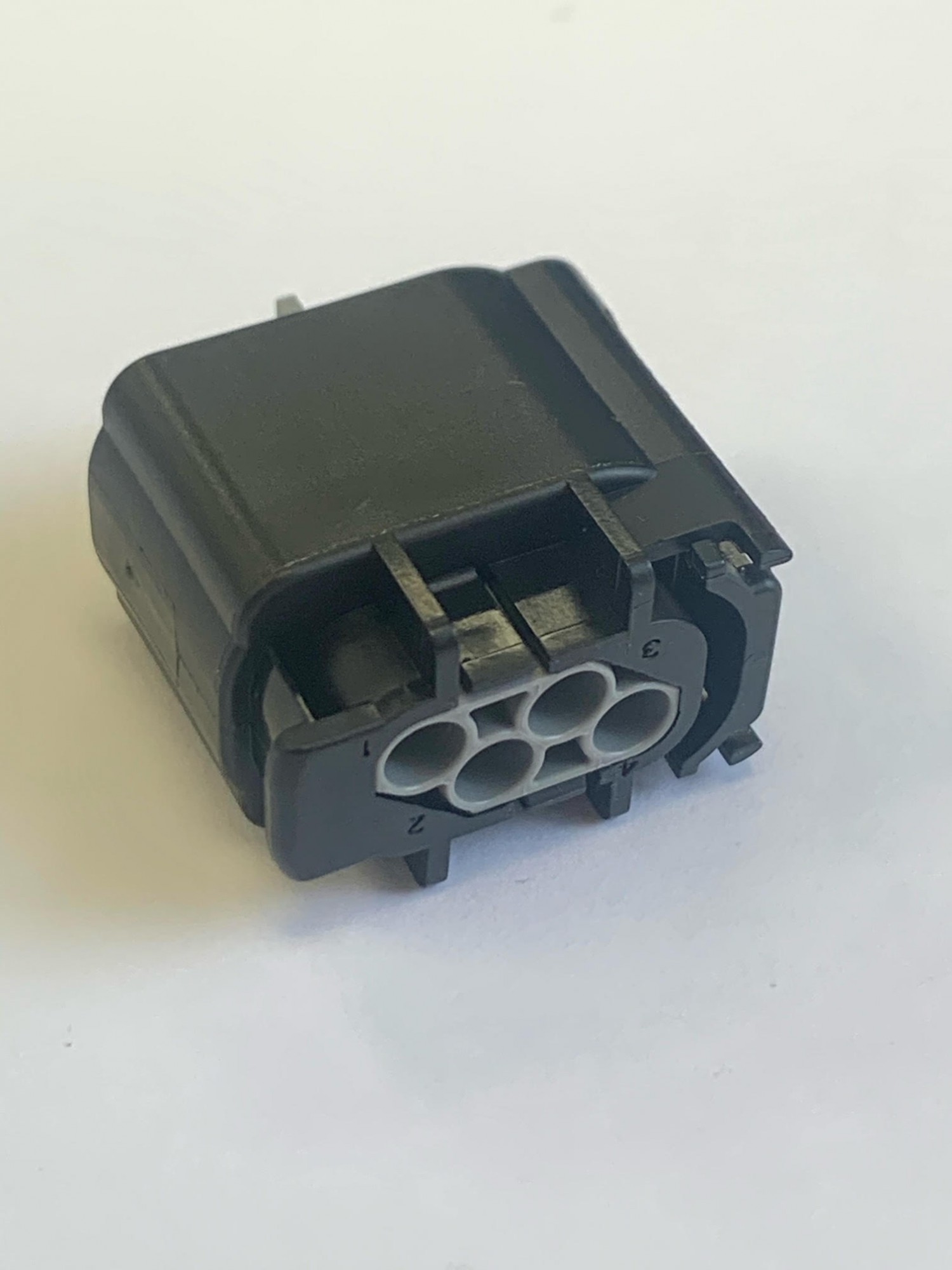 CON-084 4 Way MQS Female Connector