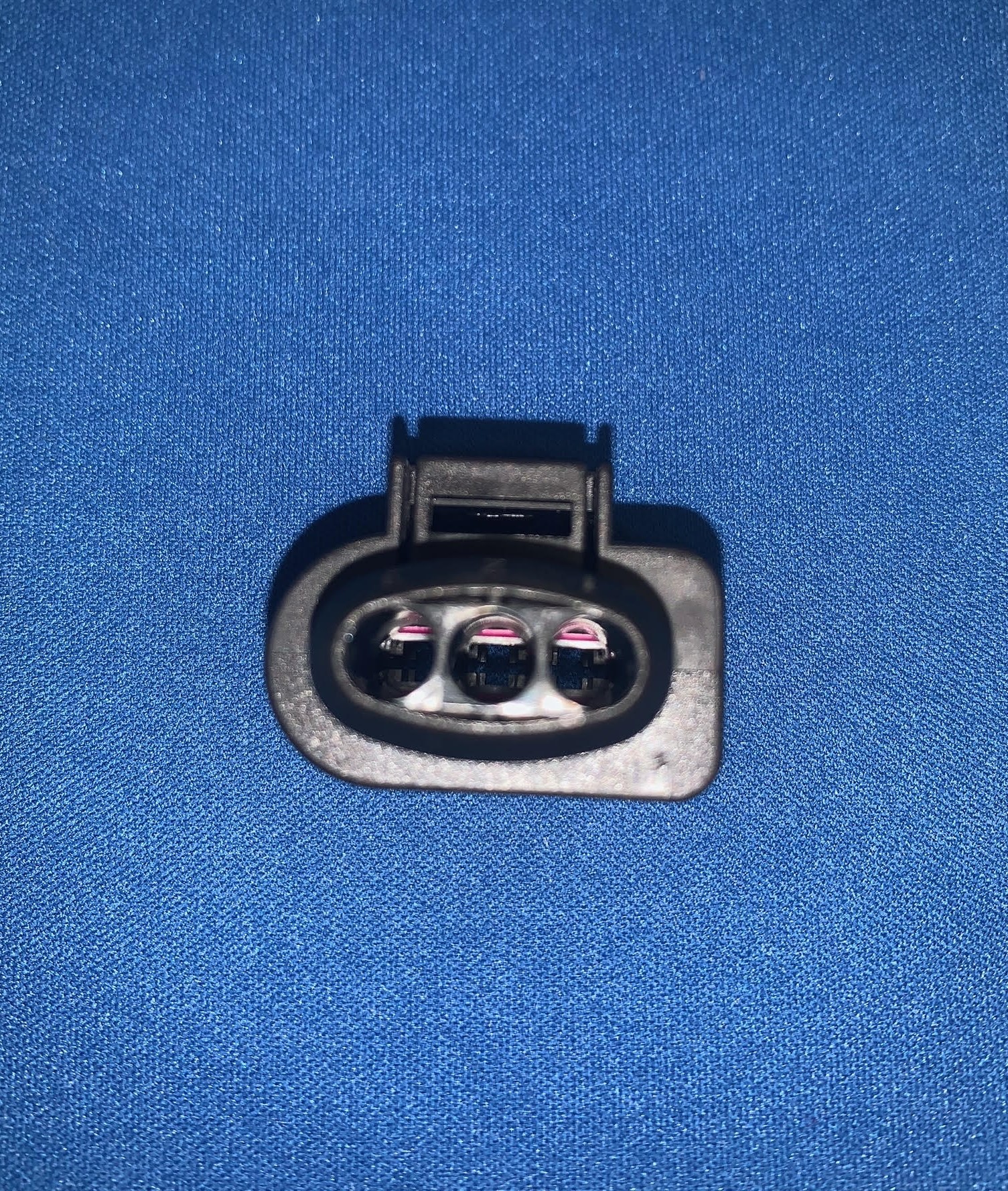 CON-821 3 Way Female Bosch/VW Connector 2.8mm (LARGE)