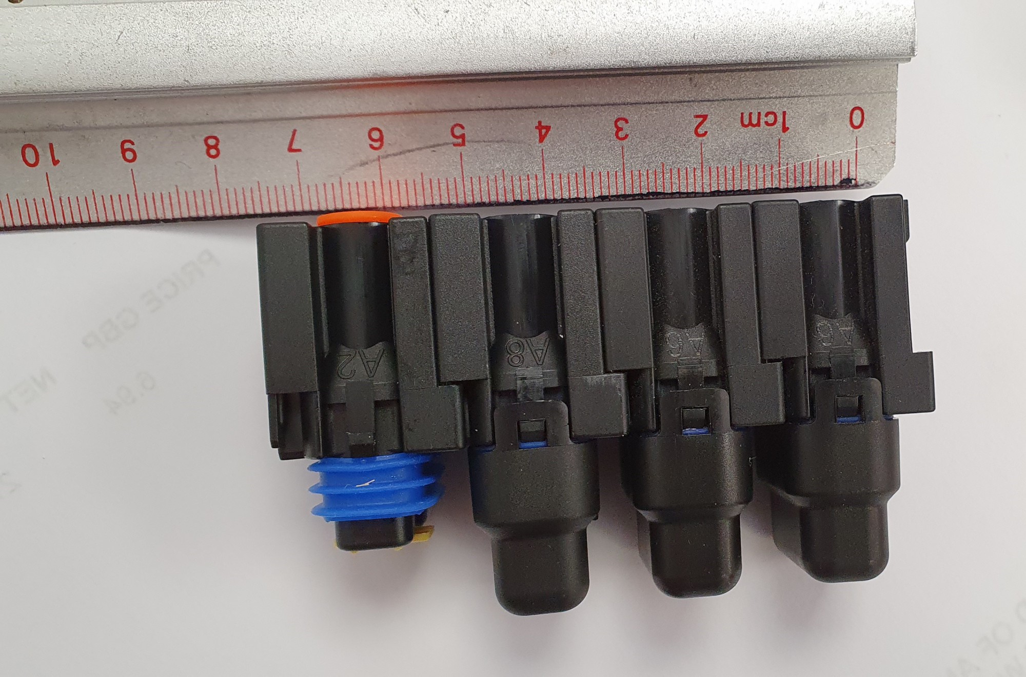 FUS-041 1-Way Standard Blade Fuse Holder