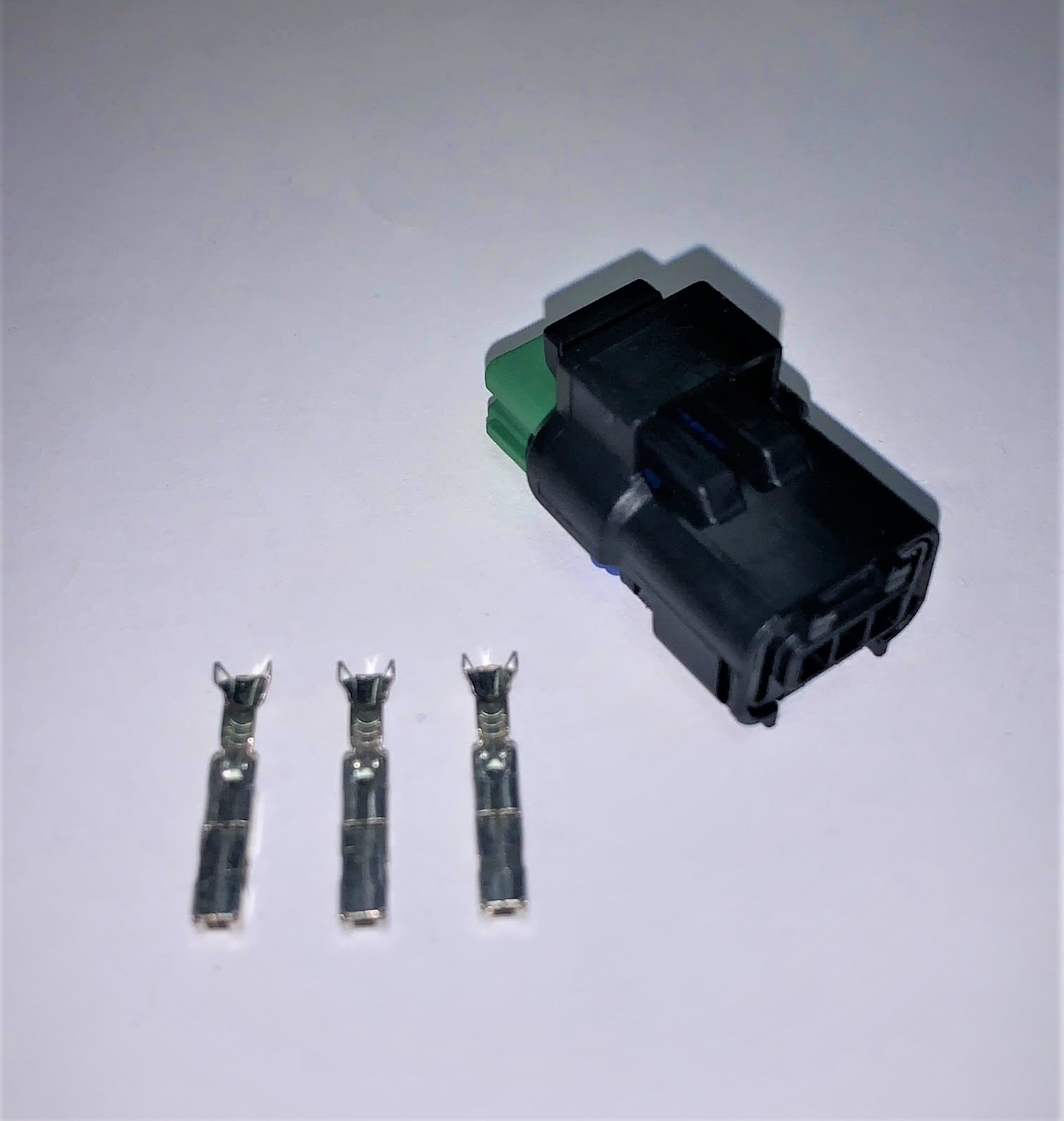 CON-393G 3 Way Green Sicma Female Connector