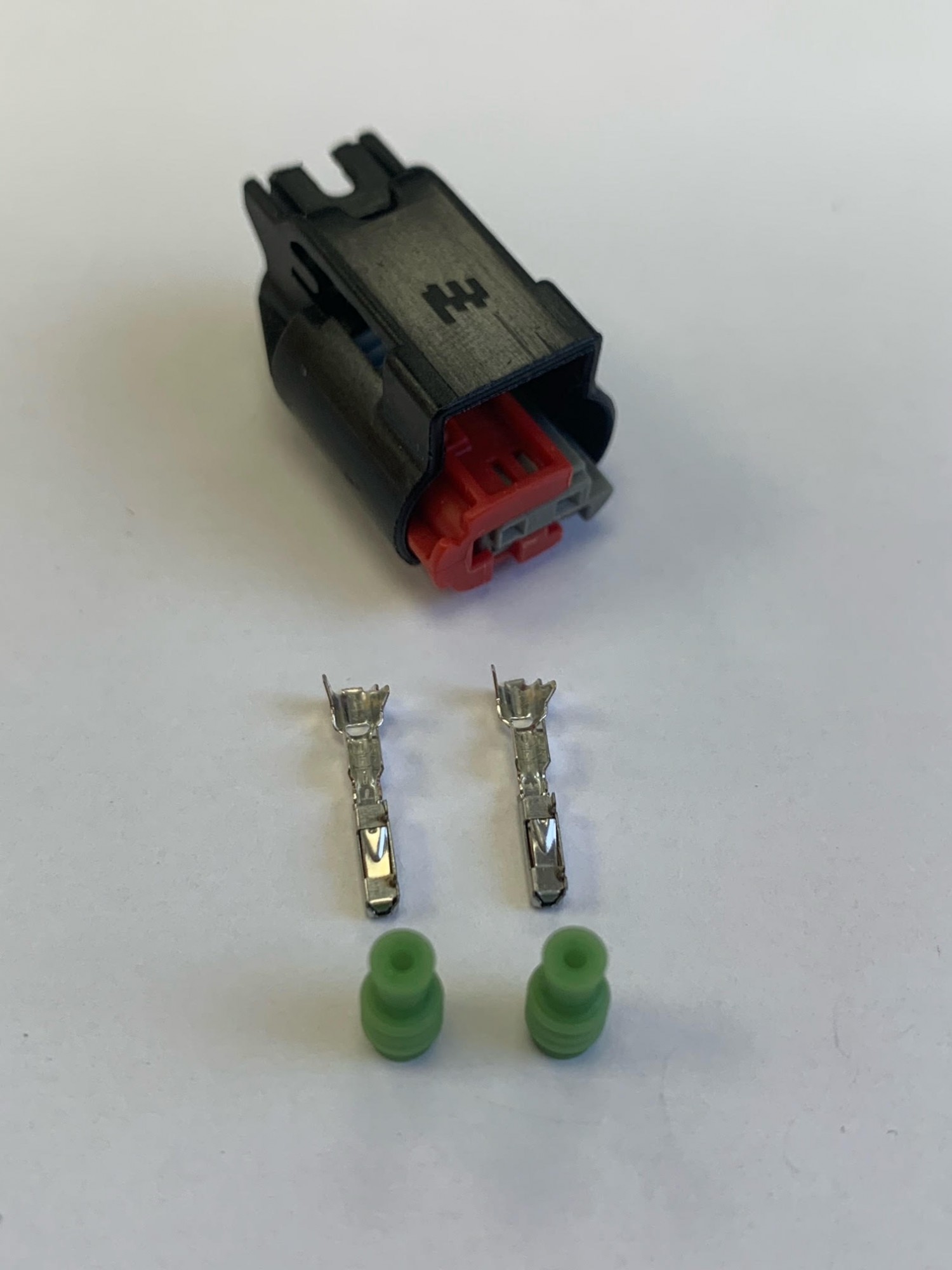 CON-026 2 Way Female MQS Clean Body Connector Code A