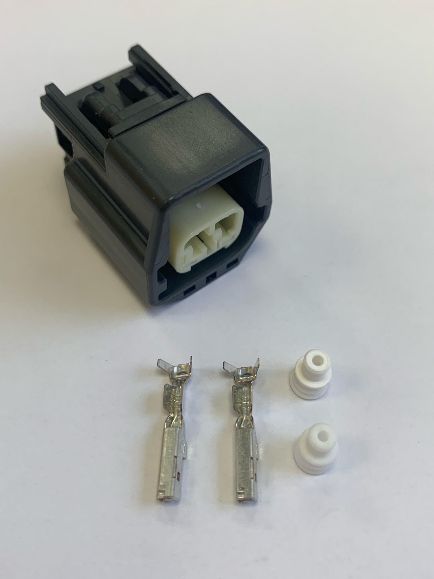 CON-975 2 Way Yazaki Connector