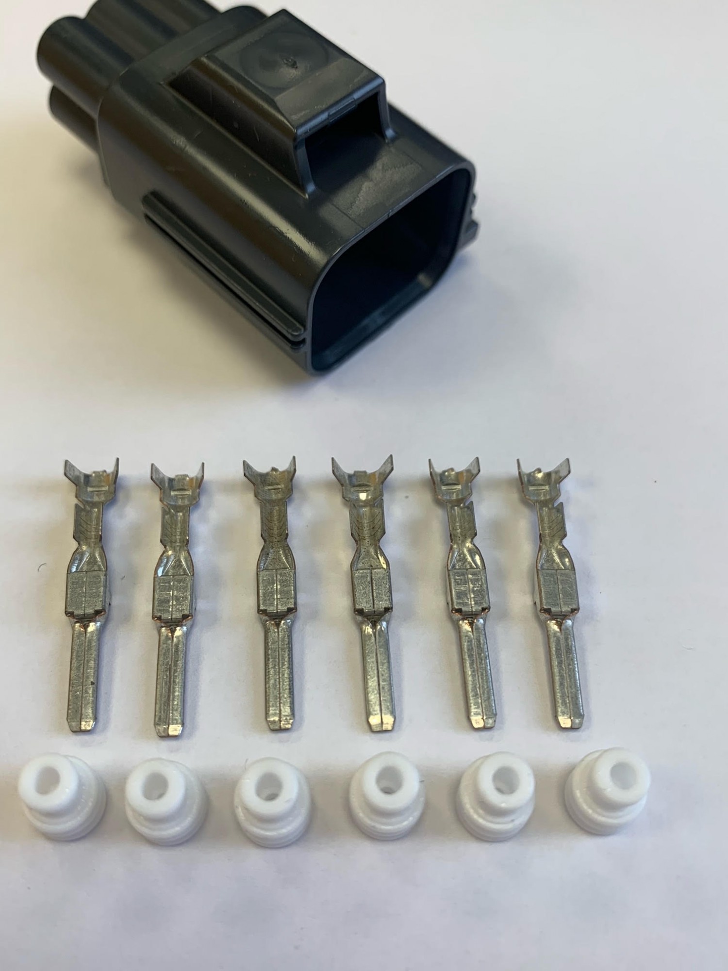 CON-481 6 Way YES 2.8 Male Connector