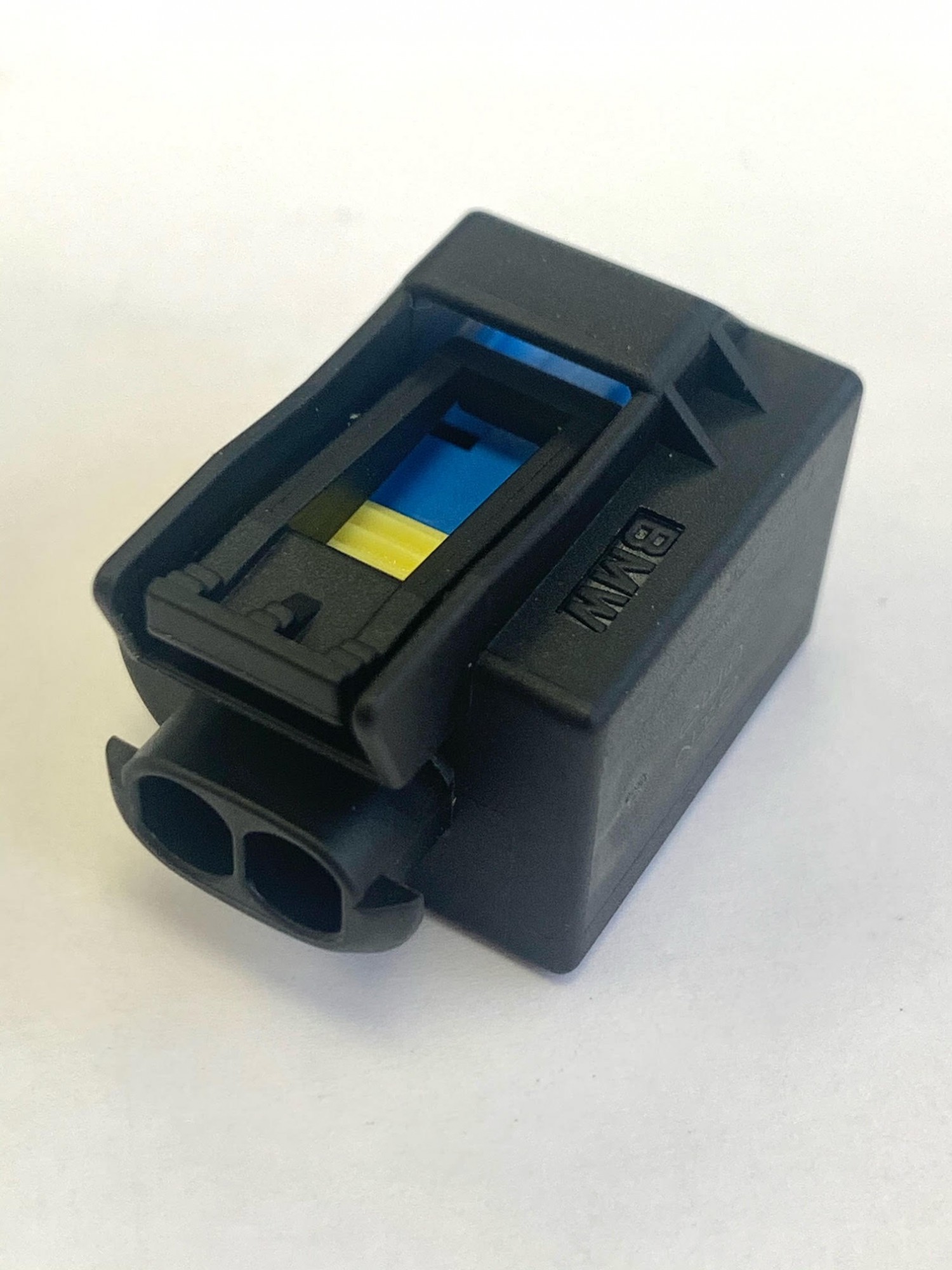 CON-662 1 Way Lin Bus BMW Alternator Connector
