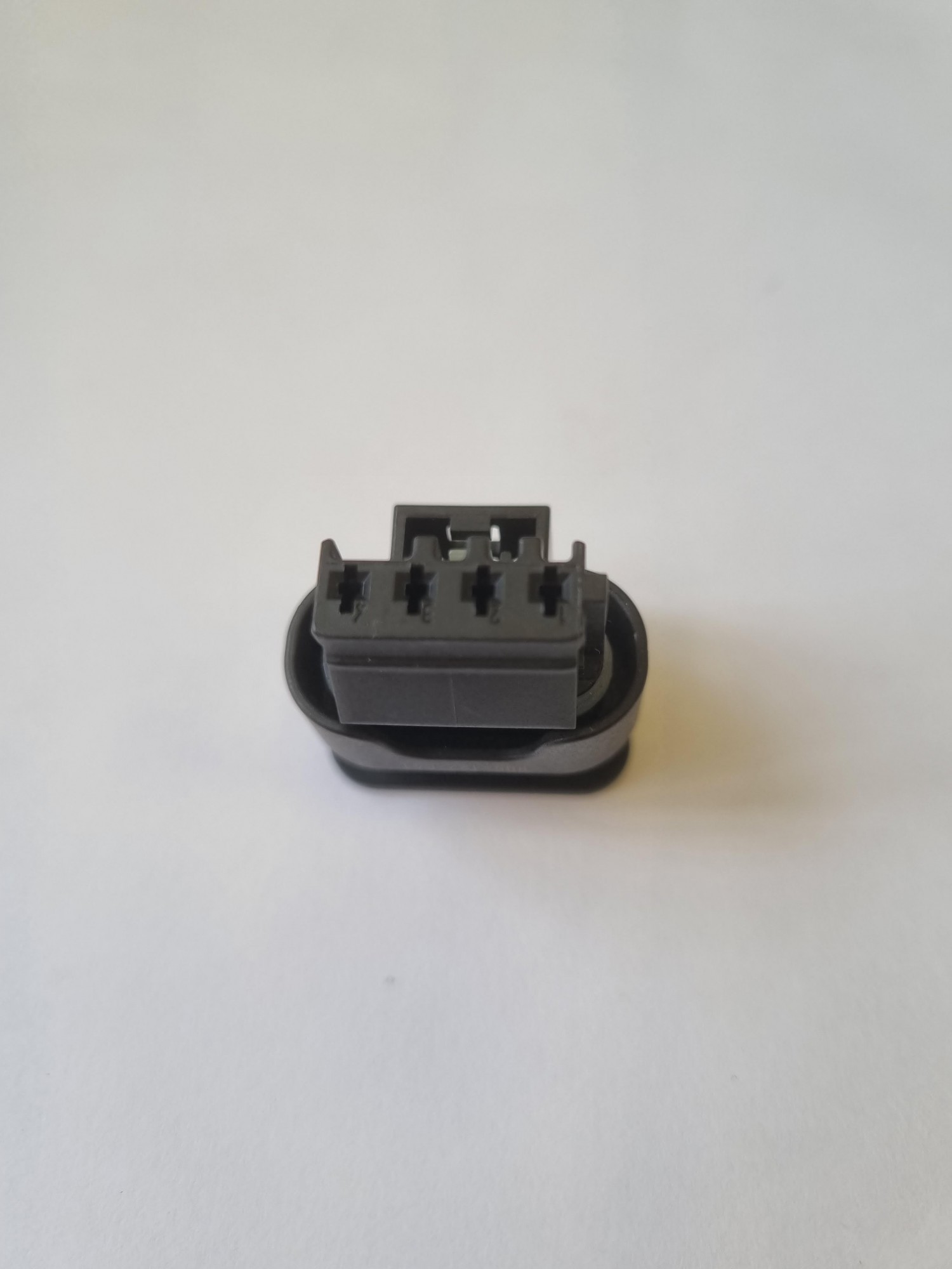 CON-758A 4 Way BMW Connector Code A