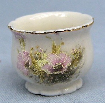 Plant Pot - Delicate Poppies                                                                                                                                                                                                                                   