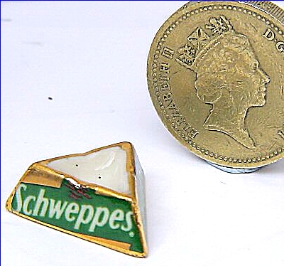 Schweppes - Pub Ashtray                                                                                                                                                                                                                                        