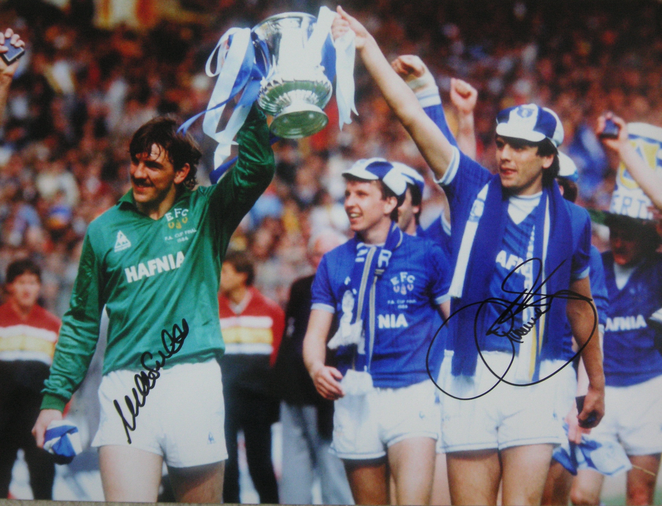 Graeme Sharp & Neville Southall dual signed 1984 FA Cup Winners Victory Photo