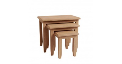 Georgia Oak Nest of 3 tables