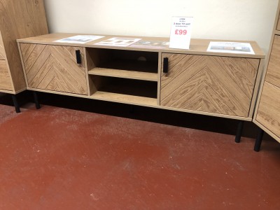 Lyon oak effect 2 door TV unit