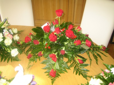 Double Ended Spray with Foliage & Roses