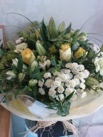 Yellow and white Hand-tied