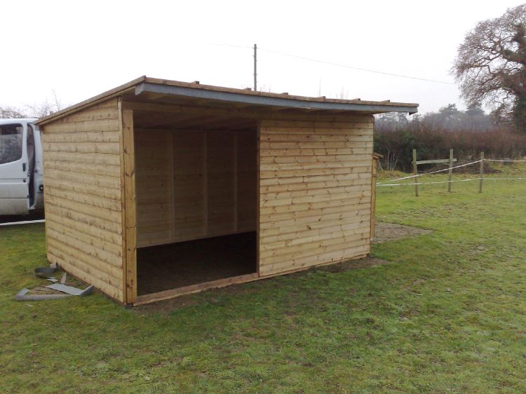 field shelters pent or apex all sizes catered for tel 01493 444646