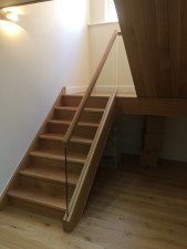 Oak and glass staircase2