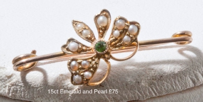 Brooch Victorian Green Stone  seed pearl Pin