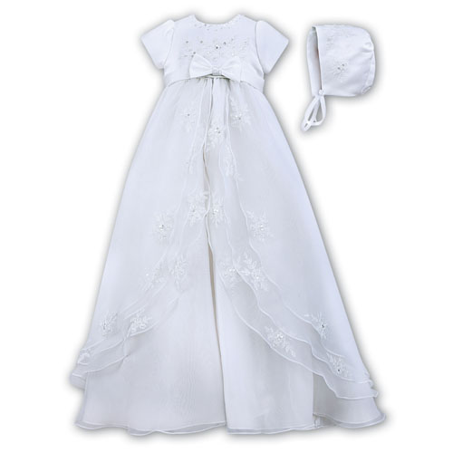 SLCHROBO1068 Sarah Louise Christening Robe & Bonnet : £99.99