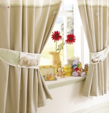 Humpherys Bedtime curtains and tiebacks