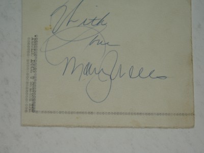 MARY WELLS       Autograph on a page    1960s