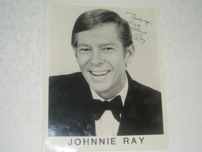 JOHNNIE RAY     Autograph on terrific photograph   1960s