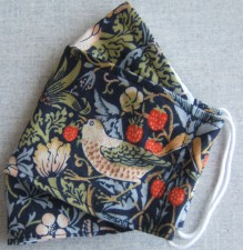 4b William Morris Strawberry Thief Blue
