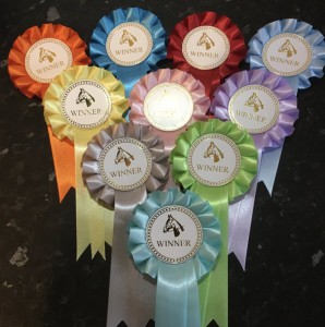 Horse Rosettes Well Done Free Well Done Tail Print x 5 Assorted Colours 