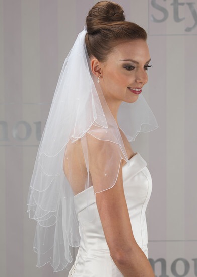 Linzi Jay LA55 Ivory veil