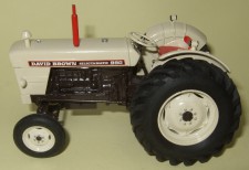 T114  T114 1969 DAVID BROWN 990 SELECTAMATIC wide wheeled.