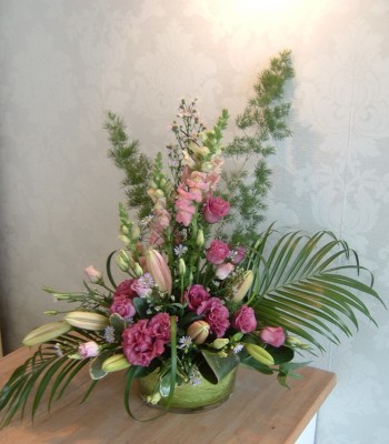 Lily White Florist Gift Flowers Sutton Coldfield 0121 382 4111