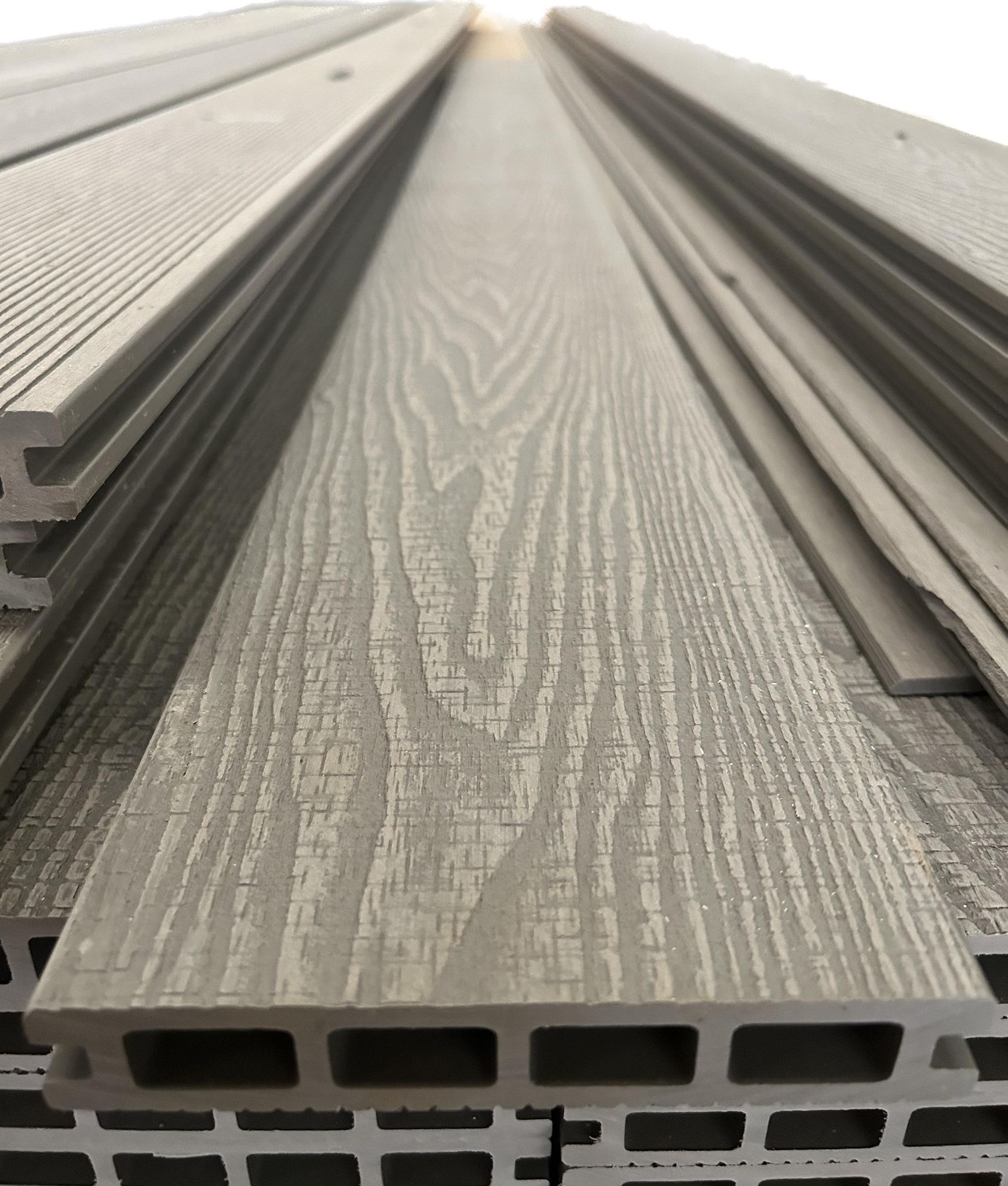 SILVER COMPOSITE DECKING BOARDS *FREE CLIPS*