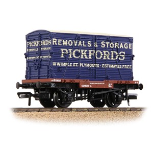 Conflat Wagon BR Bauxite (early) with BD Container Pickfords