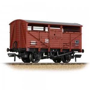 8 ton Cattle Wagon BR Bauxite (late)