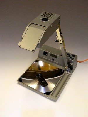 LIESEGANG-D4000 A4 OVERHEAD PROJECTOR***