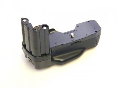 NIKON MB-10 MULTI POWER VERTICAL GRIP FOR F90X CAMERA***