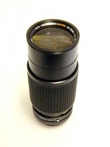 HOYA 80-205mm f3.8 LENS***