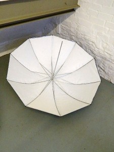 BOWENS WHITE 1M BROLLY***