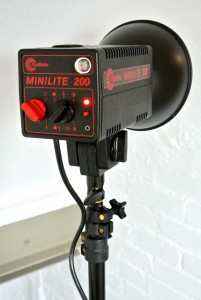 MULTIBLITZ MINILITE 200 KIT***
