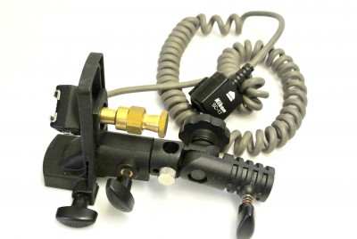 LASTOLITE FLASH BRACKET WITH NIKON SC17 FLASH LEAD***