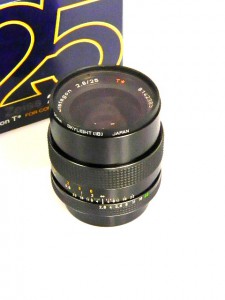 CARL ZEISS 25mm DISTAGON T f2.8 LENS***