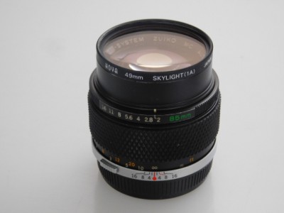OLYMPUS ZUIKO MC 85mm f2 LENS **