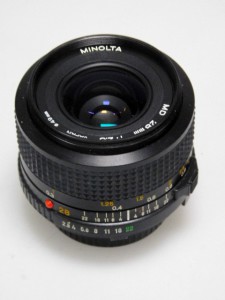 MINOLTA MD 28mm f2.8 LENS***