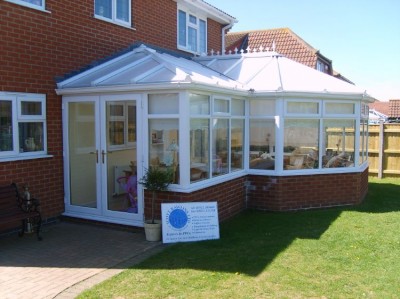 Conservatory P shaped white
