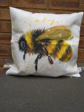 Bumble Bee Cushion Cover