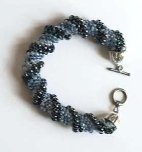 blue beaaded twist bracelet, handmade beaded bracelet