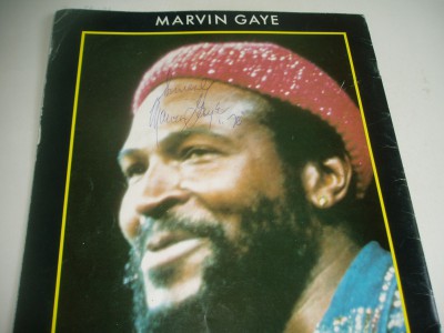 MARVIN GAYE    AUTOGRAPH on UK Tour programme    1976